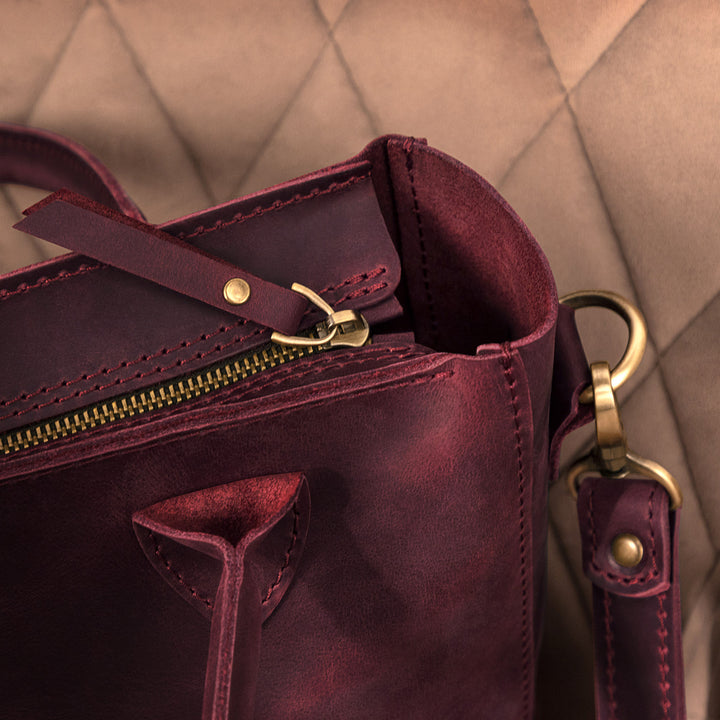 #color_burgundy